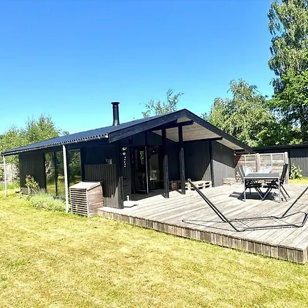 M427-vaeggerlose-skovaeblevej-3 * Bøtø By
